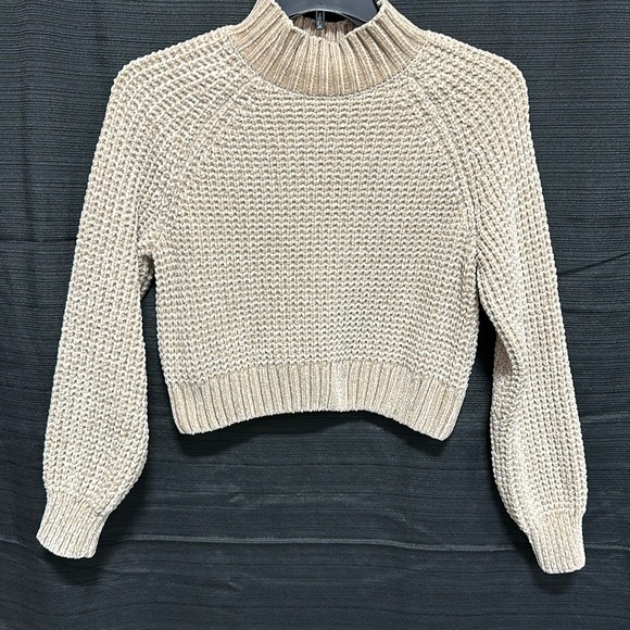 27. Truth women’s Knitted tan Small sweater / cropped / chenille / Box 12-54 - Picture 1 of 8
